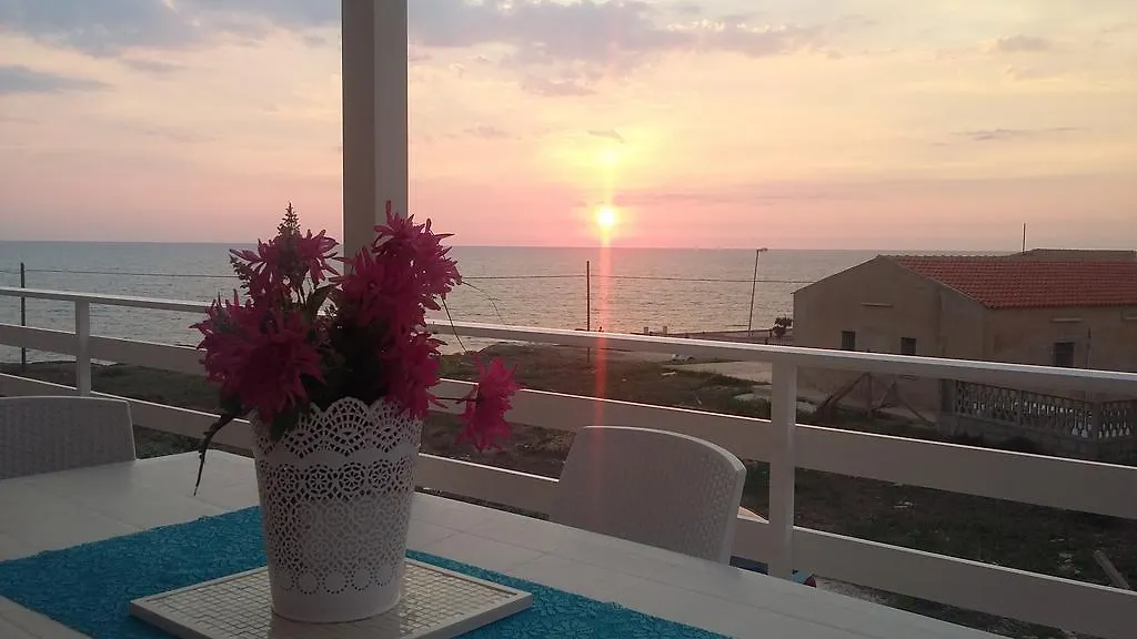 Holiday home Vista Mare Tra I Luoghi Di Montalbano Italy